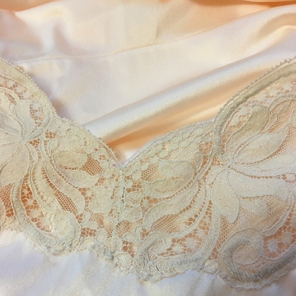 Wonder Maid Peach Full Slip Oodles of Ecru Lace Lacy ILGWU Label 38 - Picture 3 of 10